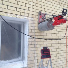 Алмазное бурение отверстий под вытяжку